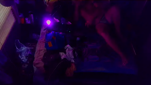 Snapshot of bluedragon0525 chatting on October 2025 05:36:01 PM bluedragon0525 online show from October 2025 05:36:01 PM