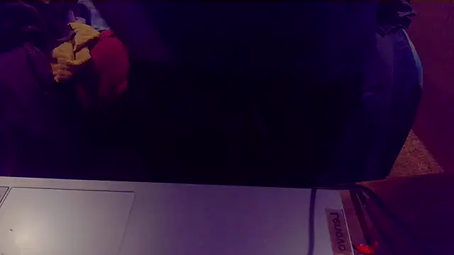 Snapshot of bluedragon0525 chatting on October 2025 03:40:02 AM bluedragon0525 online show from October 2025 03:40:02 AM