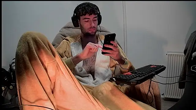 onesieboyx online show from January 2025 12:26:01 PM