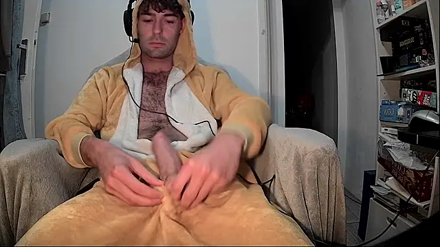 onesieboyx online show from November 2025 05:50:01 PM