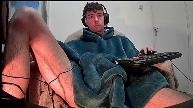 onesieboyx online show from January 2025 12:40:01 PM