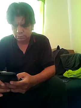Snapshot of escorpio50jt chatting on May 2026 11:51:01 AM escorpio50jt online show from May 2026 11:51:01 AM