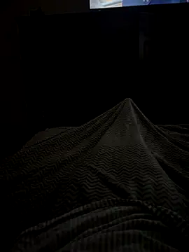 Snapshot of Stripchat2008 chatting on November 2025 09:32:01 AM Stripchat2008 online show from November 2025 09:32:01 AM