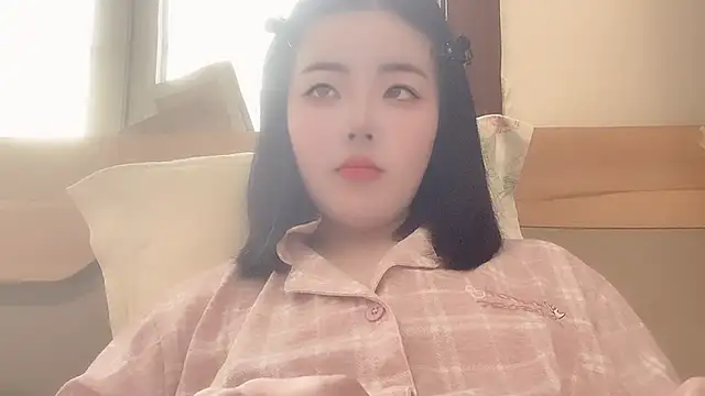 Snapshot of Koi-Serenac chatting on February 2025 11:02:02 AM Koi-Serenac online show from February 2025 11:02:02 AM