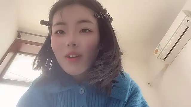 Snapshot of Koi-Serenac chatting on February 2025 07:15:01 AM Koi-Serenac online show from February 2025 07:15:01 AM