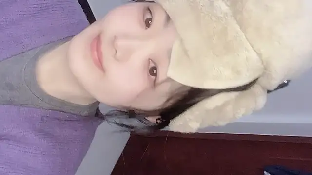 Snapshot of Koi-Serenac chatting on February 2025 10:25:01 AM Koi-Serenac online show from February 2025 10:25:01 AM