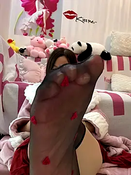 SSSniang- online show from November 2025 07:02:02 AM