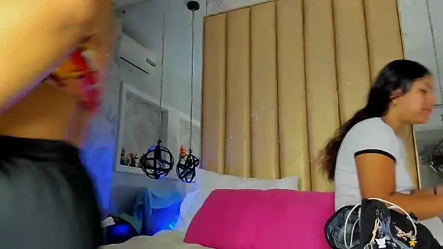 KonyBell online show from December 2025 12:29:02 PM