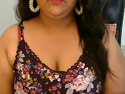 Snapshot of Jenny_lovee chatting on June 2026 11:21:02 AM Jenny lovee online show from June 2026 11:21:02 AM