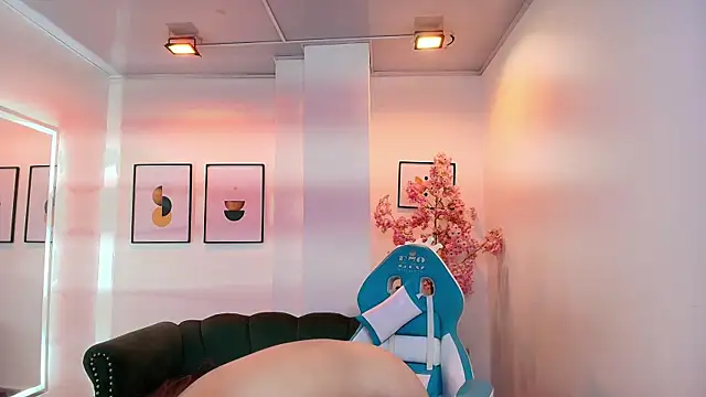 Arianna sweeet online show from April 2026 04:25:01 AM