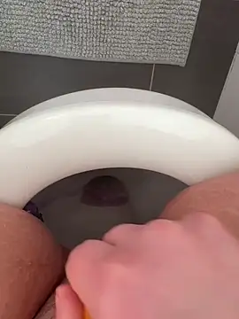 bigfatpussy28 online show from April 2026 03:37:01 PM