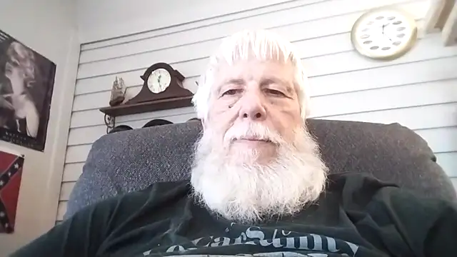 Snapshot of Futura_intx chatting on February 2026 06:27:01 PM Futura intx online show from February 2026 06:27:01 PM