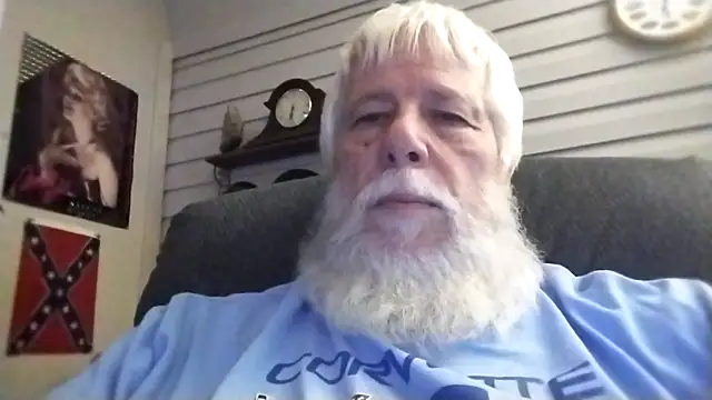 Snapshot of Futura_intx chatting on February 2026 12:32:01 AM Futura intx online show from February 2026 12:32:01 AM