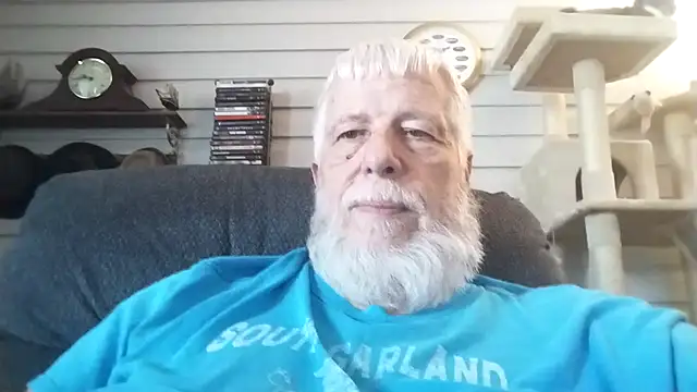 Snapshot of Futura_intx chatting on February 2026 03:45:02 PM Futura intx online show from February 2026 03:45:02 PM