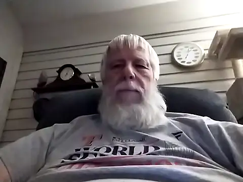 Snapshot of Futura_intx chatting on February 2026 01:04:02 AM Futura intx online show from February 2026 01:04:02 AM