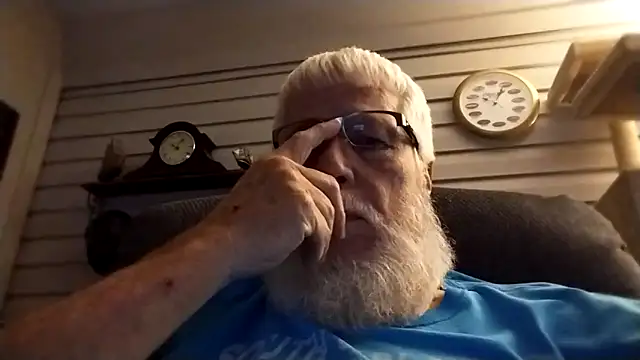 Snapshot of Futura_intx chatting on January 2026 04:06:02 AM Futura intx online show from January 2026 04:06:02 AM