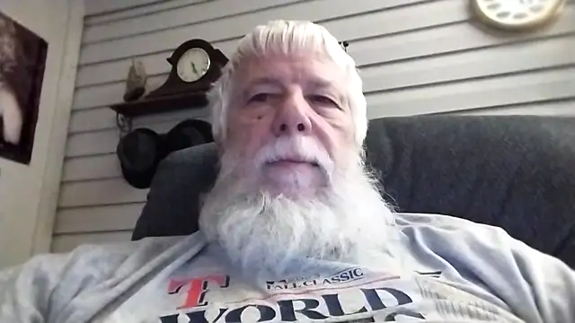 Snapshot of Futura_intx chatting on February 2026 11:26:01 AM Futura intx online show from February 2026 11:26:01 AM