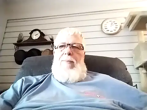 Snapshot of Futura_intx chatting on December 2025 08:11:01 PM Futura intx online show from December 2025 08:11:01 PM