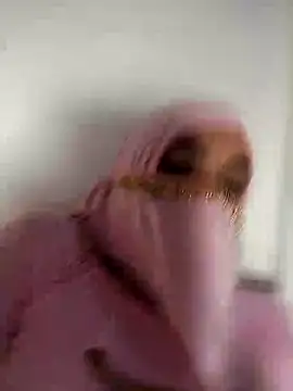 lucianamorales online show from March 2025 02:59:01 AM