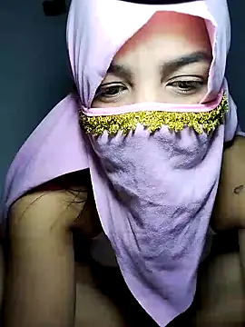 lucianamorales online show from March 2025 03:45:01 AM