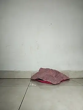 lucianamorales online show from February 2025 05:23:02 PM