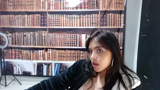 Licky Han online show from January 2025 11:52:02 PM