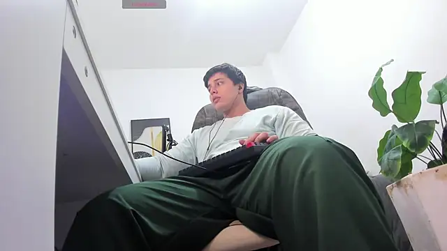 Thom Ohtani online show from November 2025 11:26:02 PM