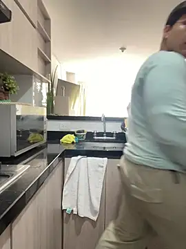 Thom Ohtani online show from October 2025 07:24:01 PM