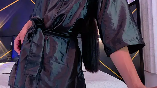 amabel zambrano online show from April 2026 09:16:01 AM