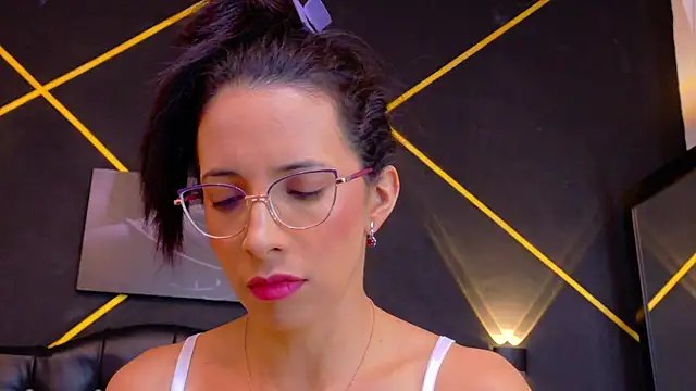 amabel zambrano online show from May 2026 11:07:02 AM