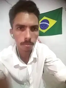 MagrinhoSaradoo online show from February 2025 08:42:02 AM