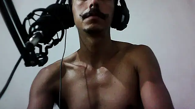 MagrinhoSaradoo online show from April 2026 05:11:02 AM