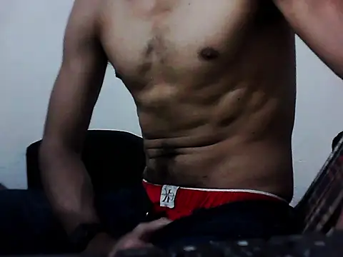 Snapshot of MagrinhoSaradoo chatting on November 2025 11:44:01 AM MagrinhoSaradoo online show from November 2025 11:44:01 AM