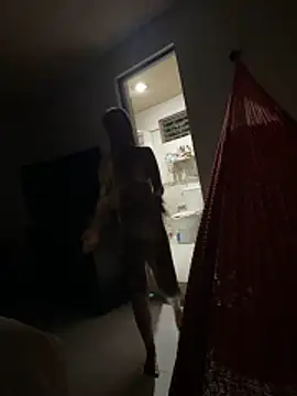 Izy cute  online show from April 2026 03:07:02 AM