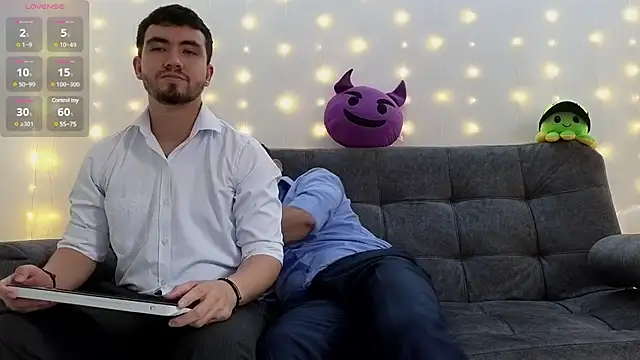 Snapshot of Dante_Bones chatting on February 2025 08:29:02 PM Dante Bones online show from February 2025 08:29:02 PM