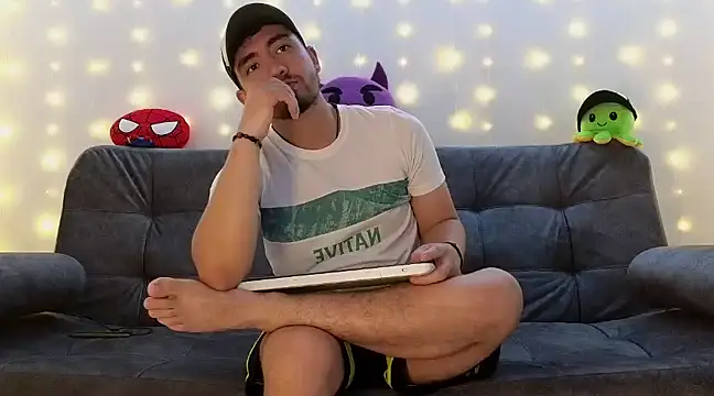 Snapshot of Dante_Bones chatting on February 2025 11:03:01 PM Dante Bones online show from February 2025 11:03:01 PM