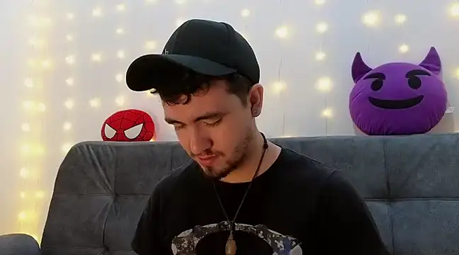 Snapshot of Dante_Bones chatting on March 2025 04:58:02 AM Dante Bones online show from March 2025 04:58:02 AM