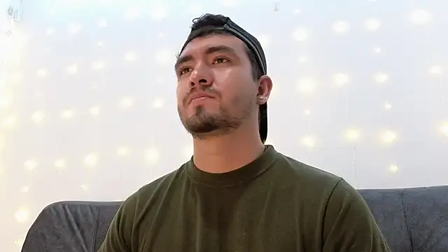 Snapshot of Dante_Bones chatting on March 2025 02:17:01 PM Dante Bones online show from March 2025 02:17:01 PM