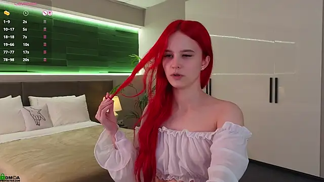 Rina Red online show from November 2025 01:43:02 AM