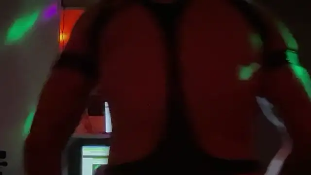FoxxMiky7447 online show from May 2026 06:07:02 AM