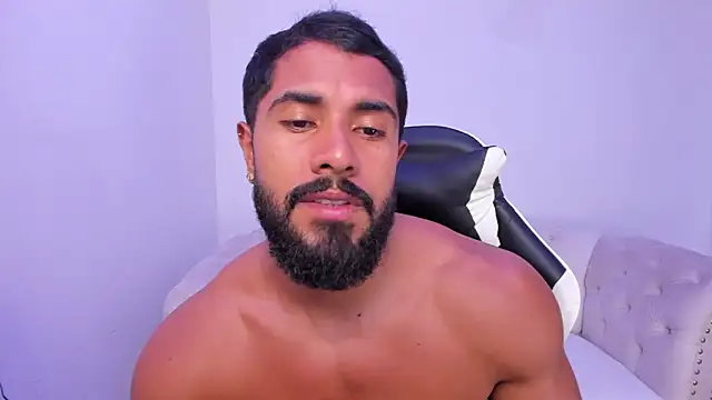 Santiago huntt online show from November 2025 09:15:02 PM