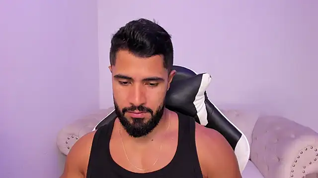 Santiago huntt online show from February 2026 07:47:01 PM