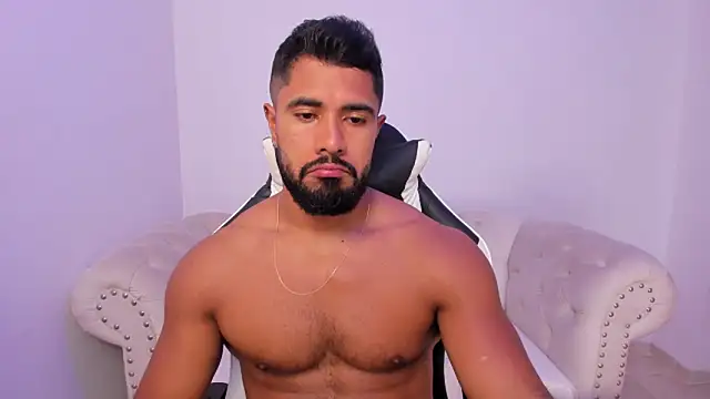 Santiago huntt online show from February 2026 12:40:02 PM