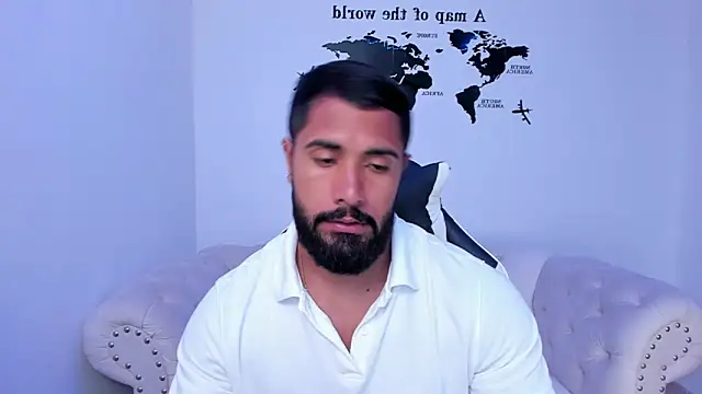 Santiago huntt online show from October 2025 02:13:02 AM