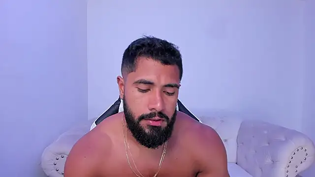 Santiago huntt online show from October 2025 08:10:01 PM