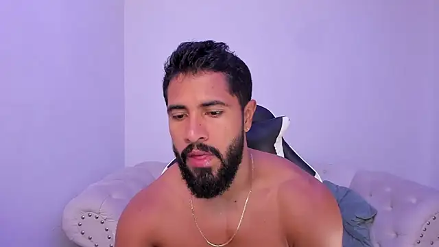 Santiago huntt online show from November 2025 12:49:01 PM