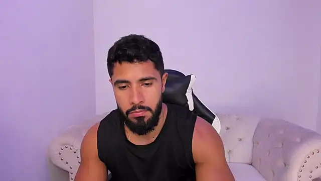 Santiago huntt online show from February 2026 08:27:01 PM