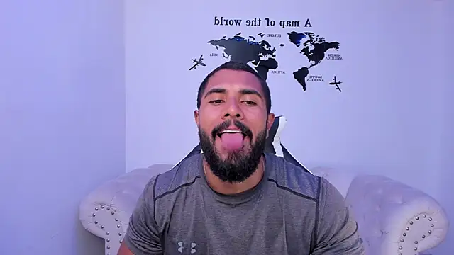 Santiago huntt online show from October 2025 10:24:01 PM