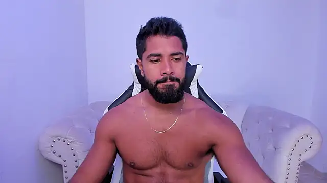 Santiago huntt online show from November 2025 12:42:02 PM