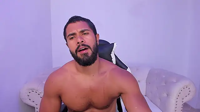 Santiago huntt online show from October 2025 02:39:01 PM